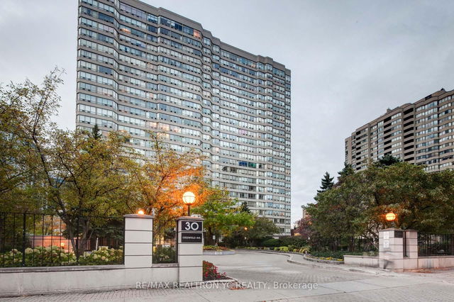 514 - 30 Greenfield Avenue