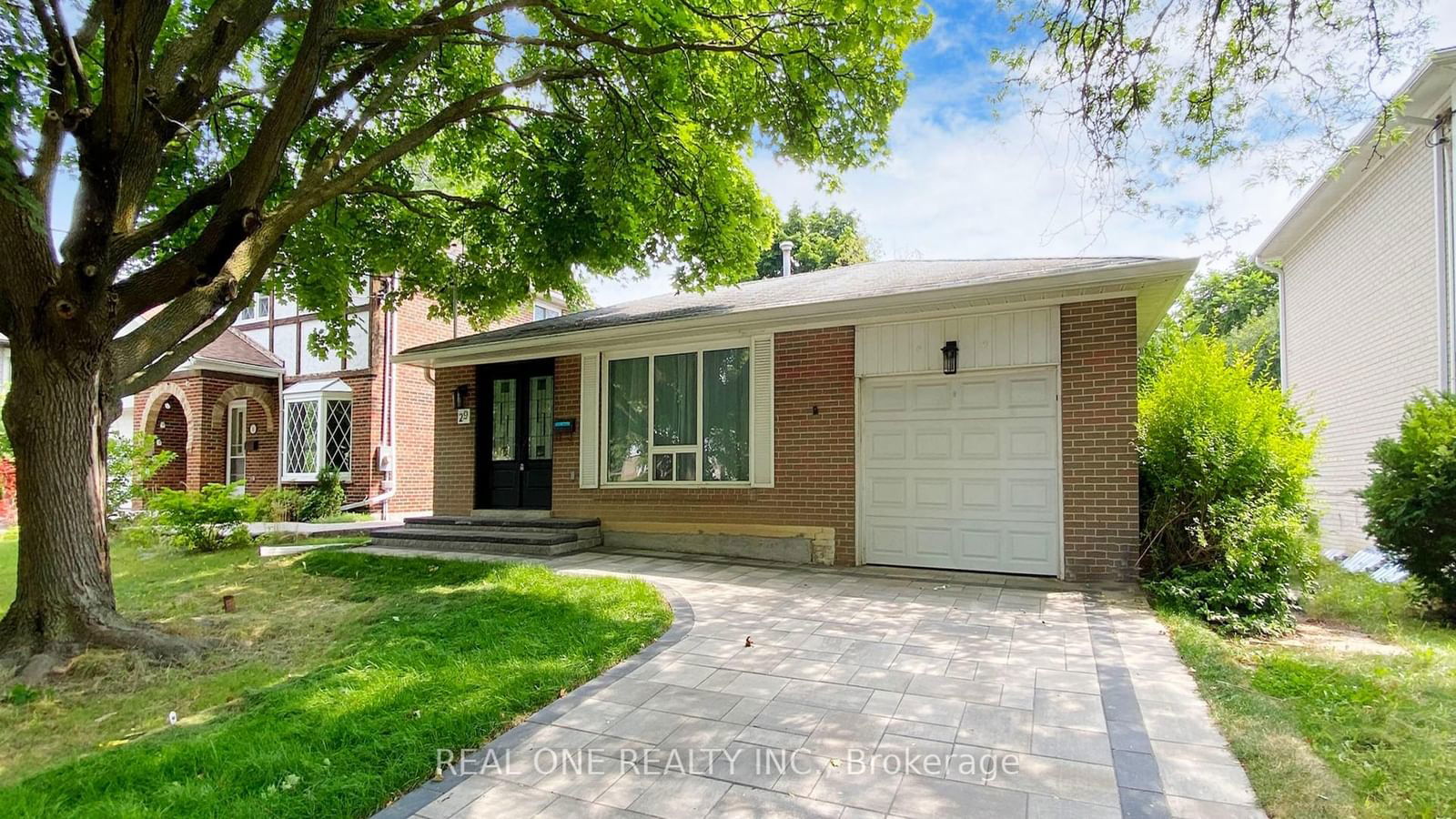 Detached House for sale at 29 Corning Road, Toronto, Don Valley Village, M2J 2L6 - MLS: C11976155