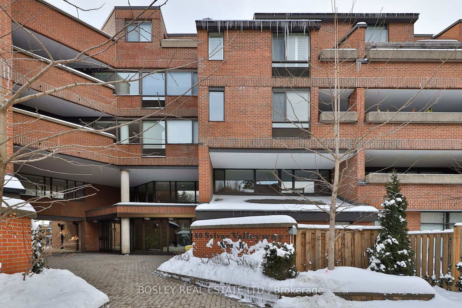 Condo for sale at 103-40 Sylvan Valleyway, Toronto, Bedford Park-Nortown, M5M 4M3 - MLS: C11976228