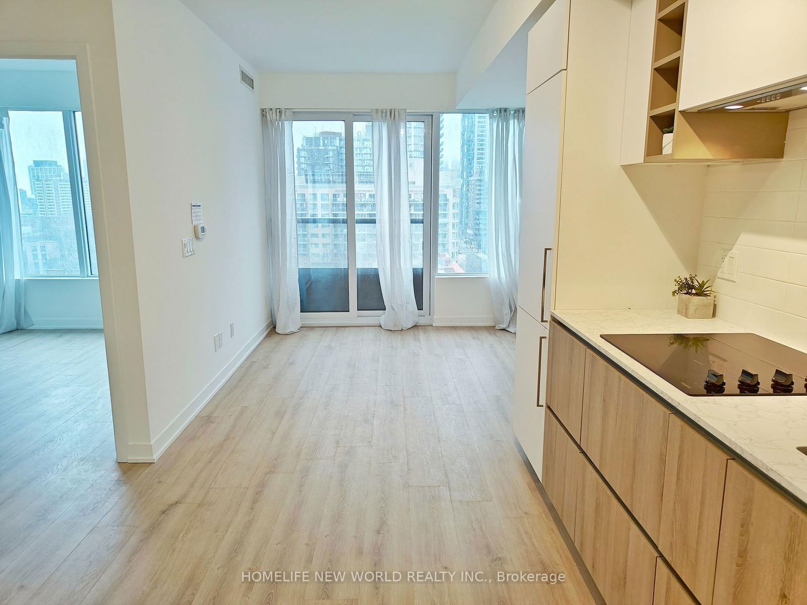 Condo for lease at 815-319 Jarvis Street, Toronto, Church-Yonge Corridor, M5B 0C8 - MLS: C11976414