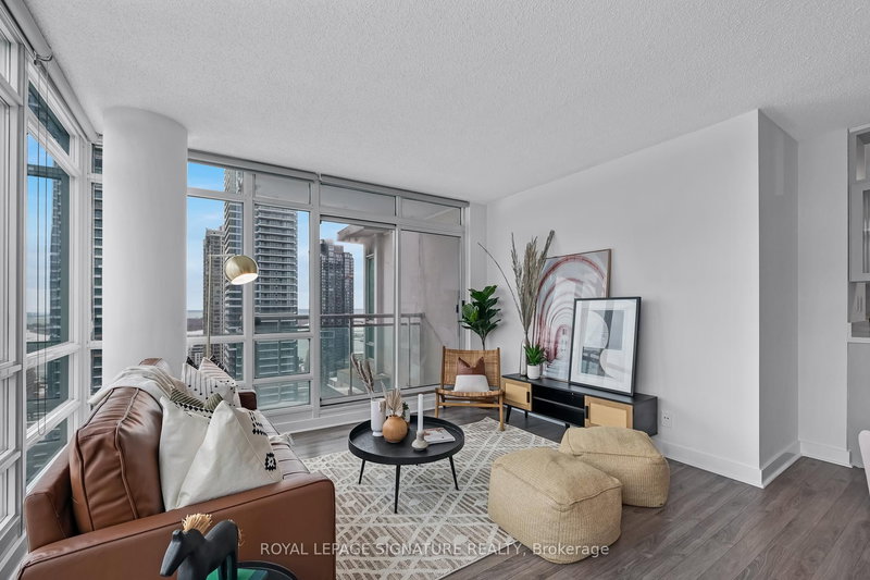 3710 - 397 Front St W, Toronto, M5V 3S1 | Image 3