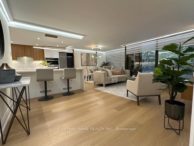 home for sale on 807-3900 Yonge Street