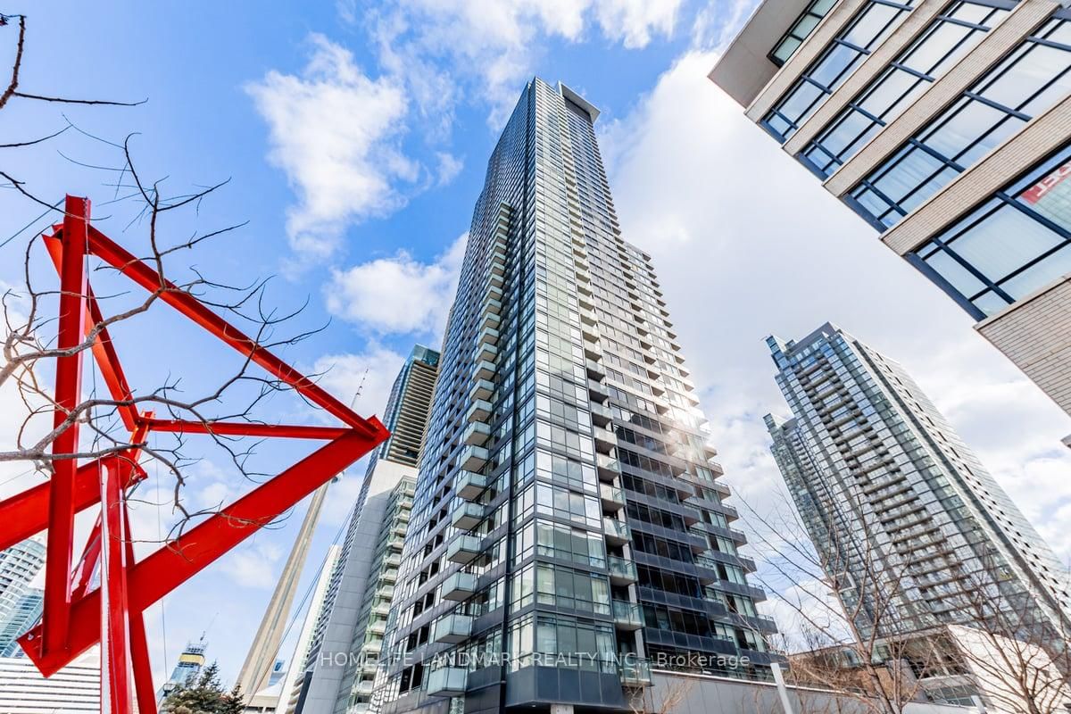 Condo for sale at 215-25 Telegram Mews, Toronto, Waterfront Communities C1, M5V 3Z1 - MLS: C11976979