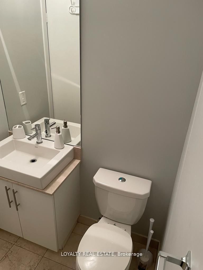 3503 - 65 Bremner Blvd, Toronto, M5J 0A7 | Image 2