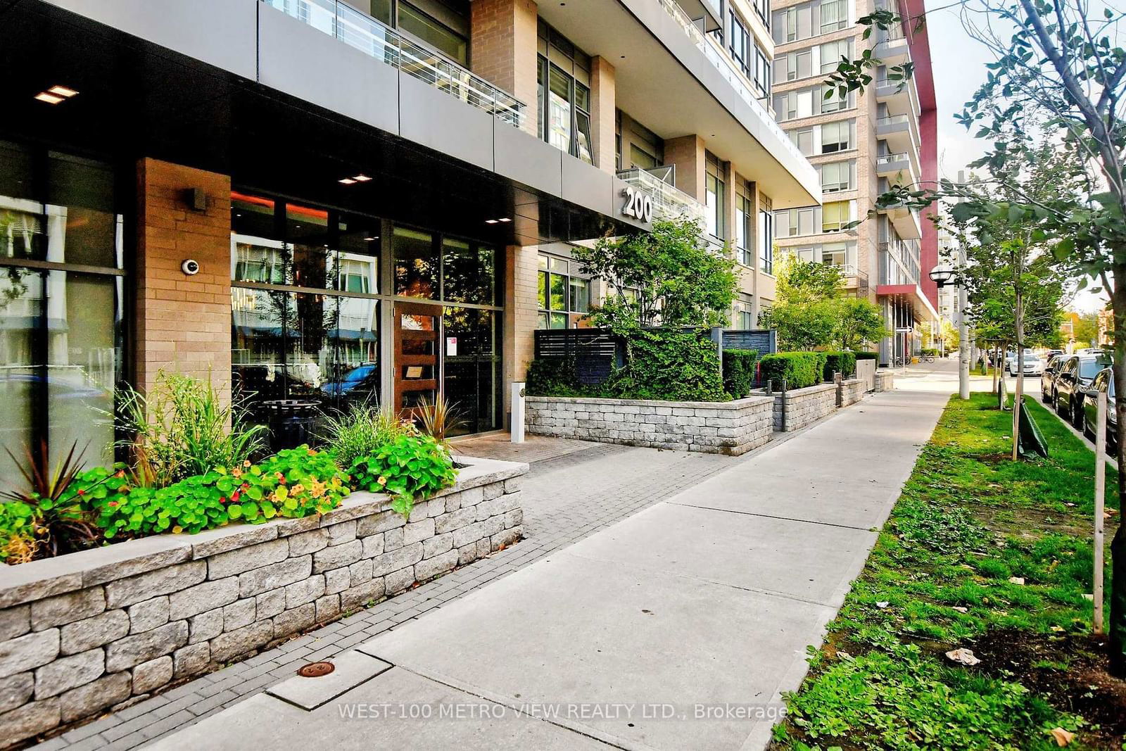 Condo for sale at 703-200 Sackville Street, Toronto, Regent Park, M5A 0C4 - MLS: C11977209