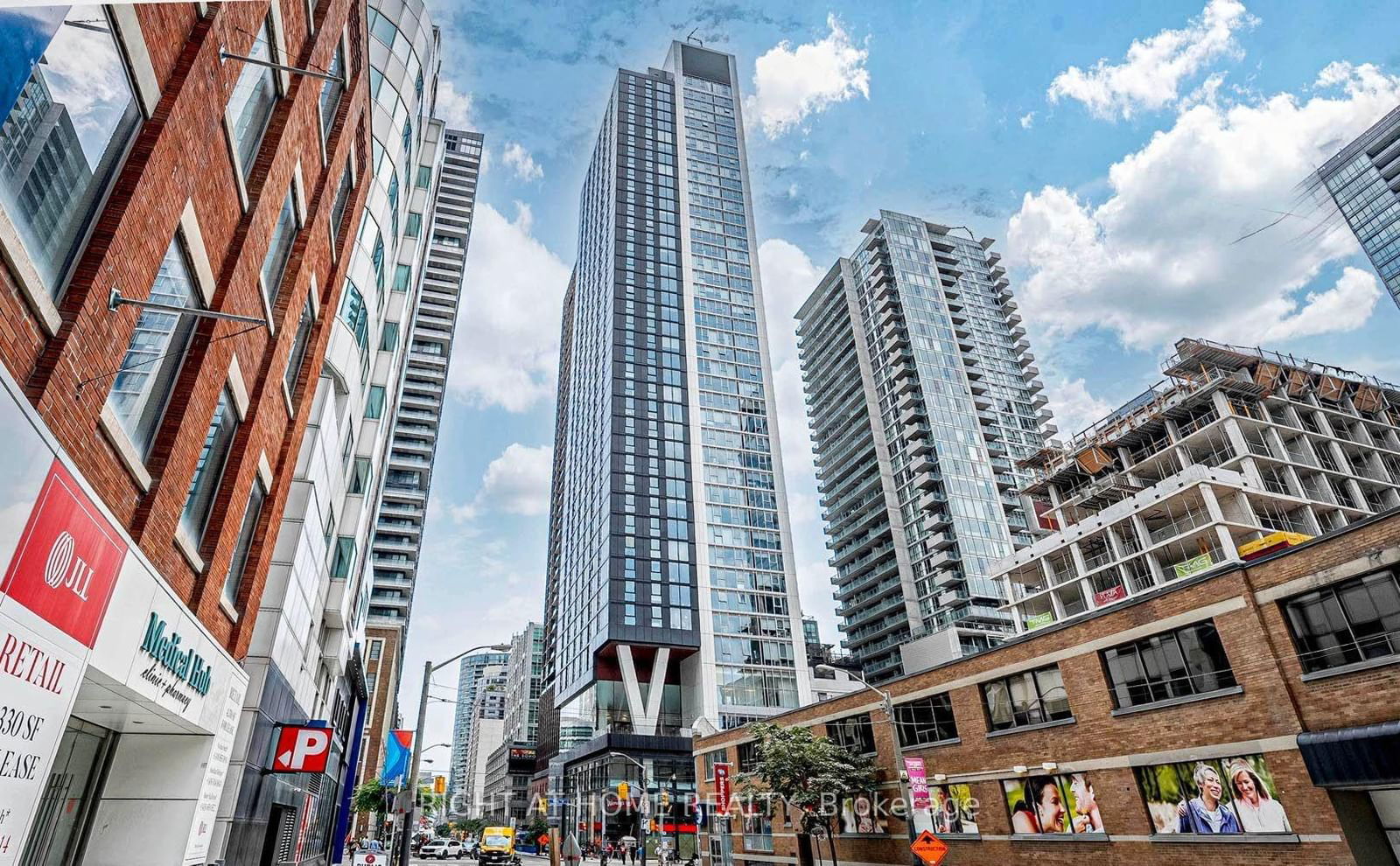 Condo for lease at 3803-357 king Street, Toronto, Waterfront Communities C1, M5V 0S7 - MLS: C11977213