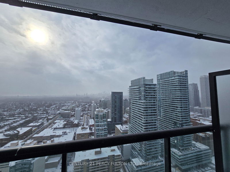 home for lease on 3412S-127 Broadway Avenue