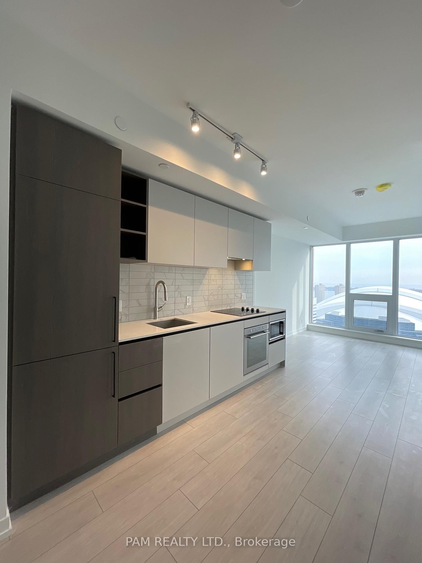 Condo for lease at 3315-55 Mercer Street, Toronto, Waterfront Communities C1, M5V 0W4 - MLS: C11977504