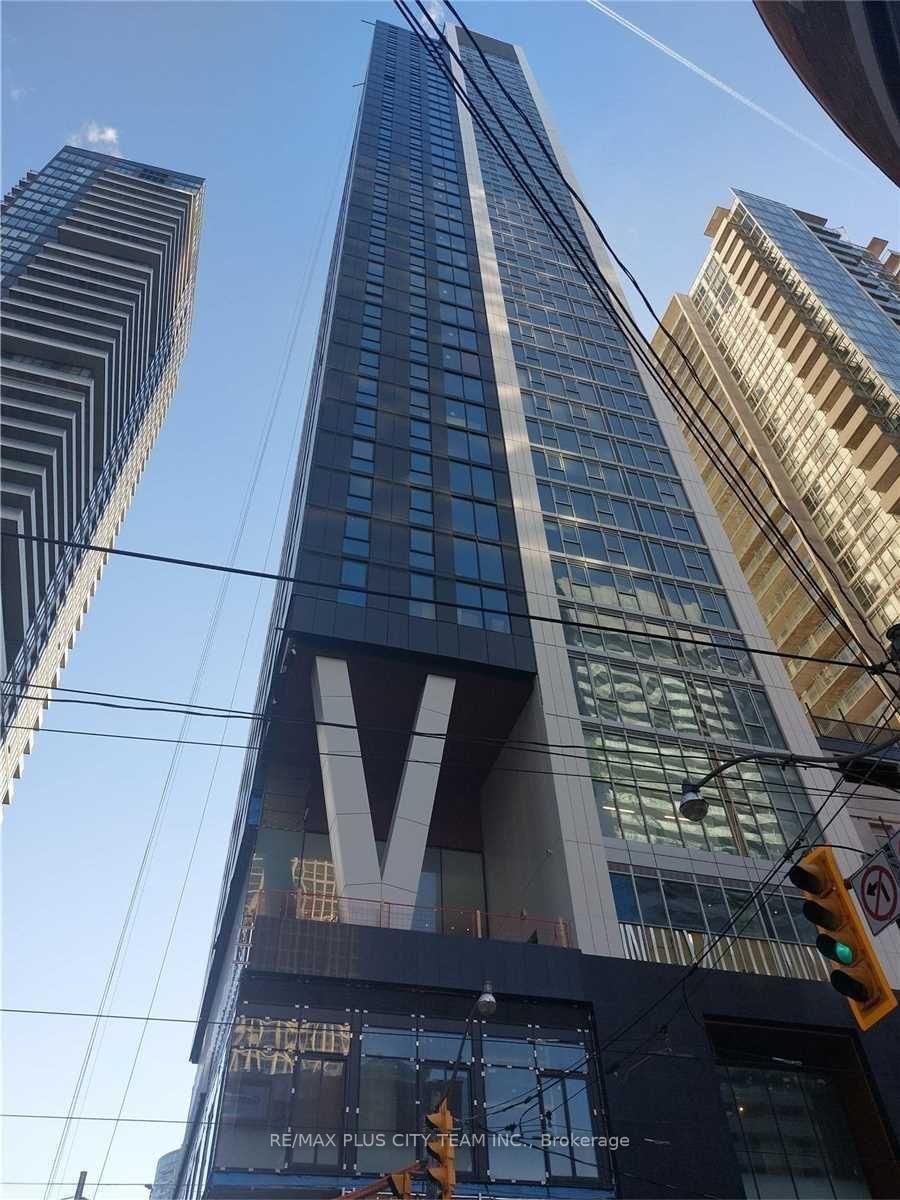 Condo for lease at 807-357 King Street, Toronto, Waterfront Communities C1, M5V 1K1 - MLS: C11977548