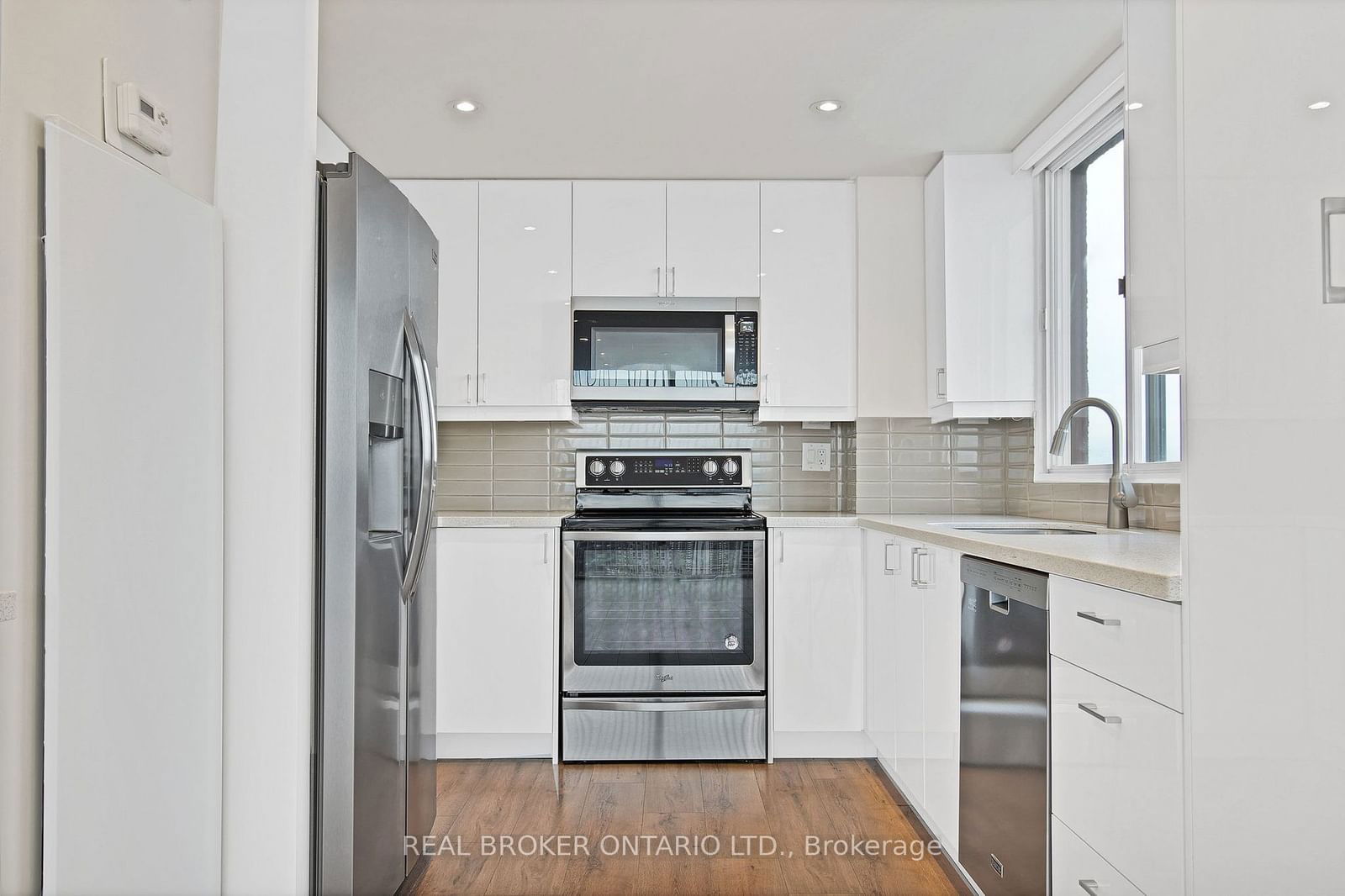 Condo for lease at 3301-5 Concorde Place, Toronto, Banbury-Don Mills, M3C 3M8 - MLS: C11977806