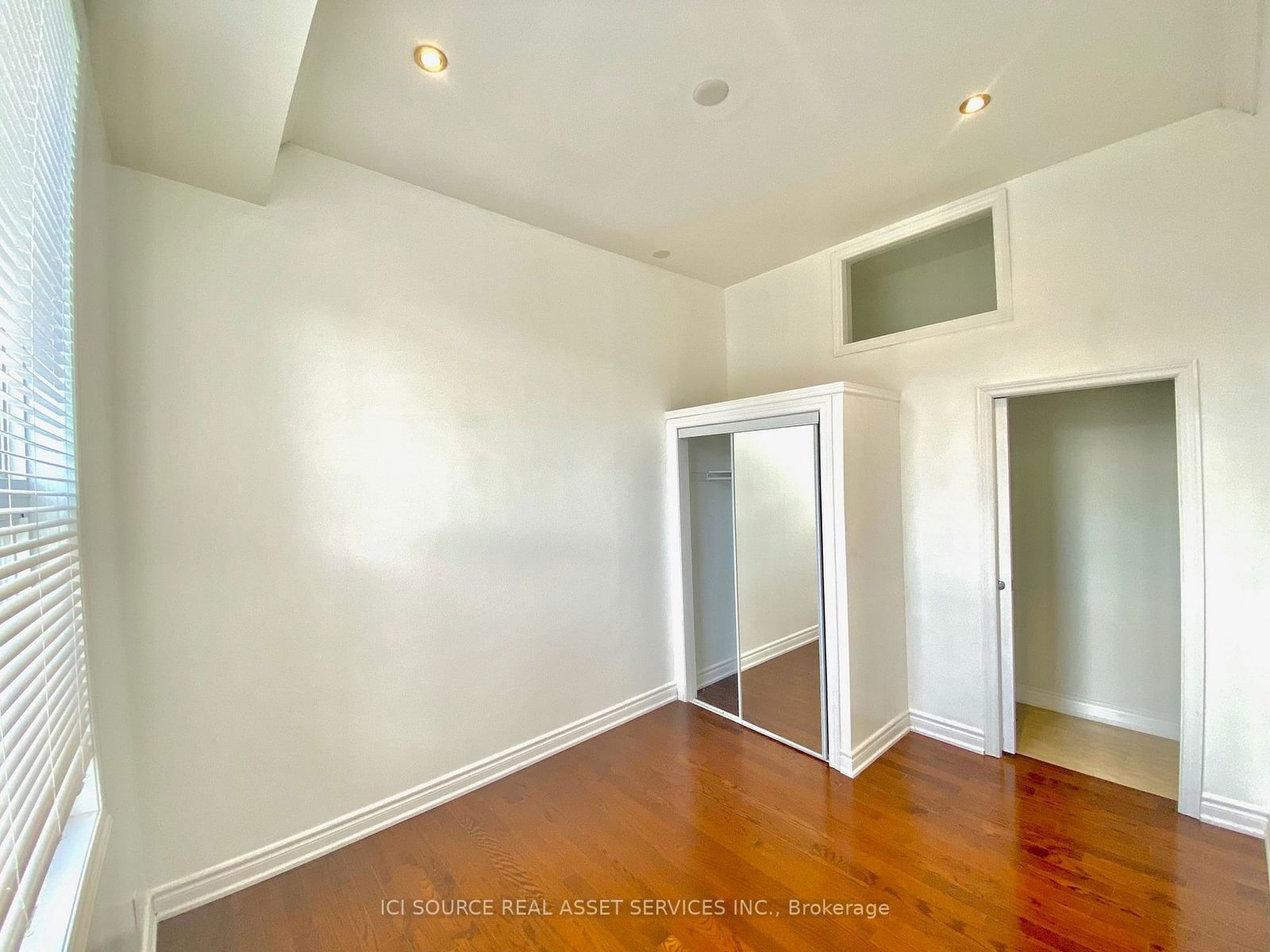 Semi-Detached House for lease at 1-167 Markham Street, Toronto, Trinity-Bellwoods, M6J 2G7 - MLS: C11977949