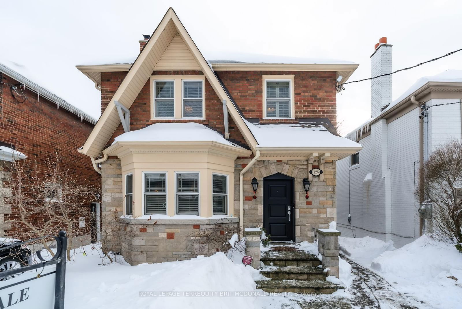 Detached House sold at 125 Chaplin Crescent, Toronto, Forest Hill South, M5P 1A6 - MLS: C11977978