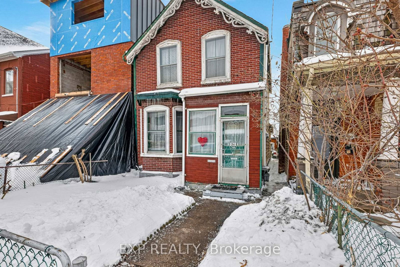 Detached House for sale at 24 Brookfield Street, Toronto, Trinity-Bellwoods, M6J 3A9 - MLS: C11977984