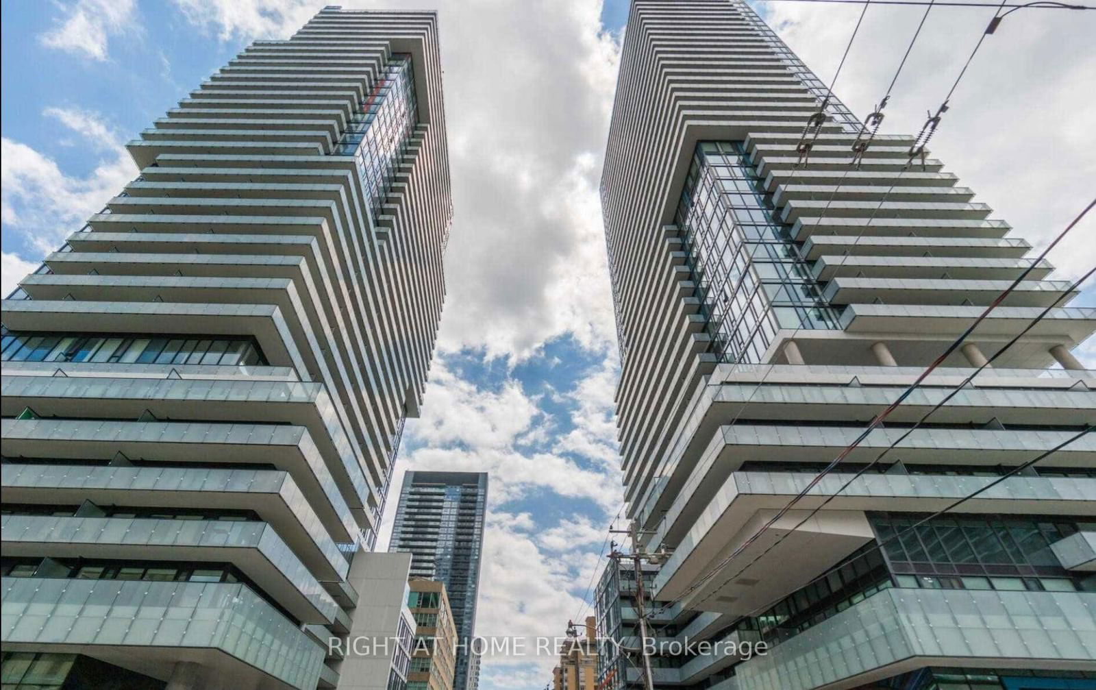 Condo for lease at 2007-161 Roehampton Avenue, Toronto, Mount Pleasant East, M4P 1P9 - MLS: C11978137