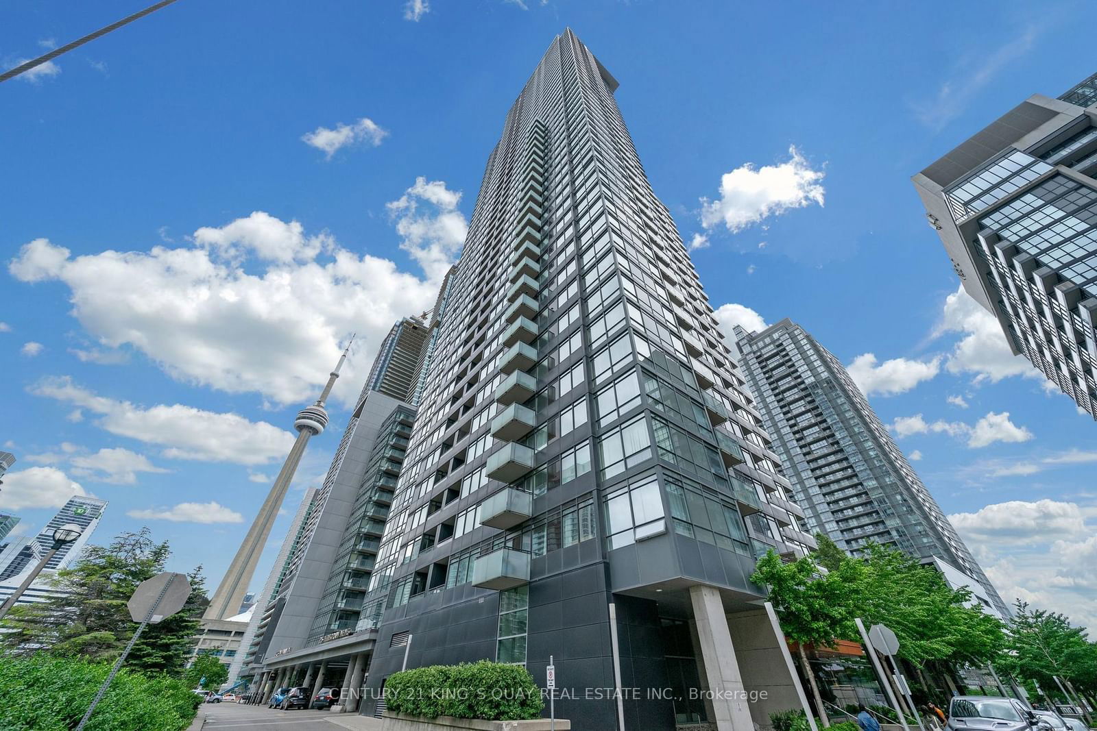 Condo for sale at 3510-25 Telegram Mews, Toronto, Waterfront Communities C1, M5V 3Z1 - MLS: C11978457