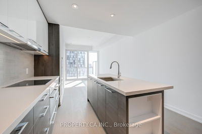 Unit 2708 — 488 University Ave, Toronto - University image-0-2