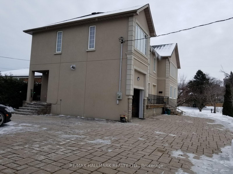 18 Mullet Rd, Toronto, M2M 2A6 | Image 3