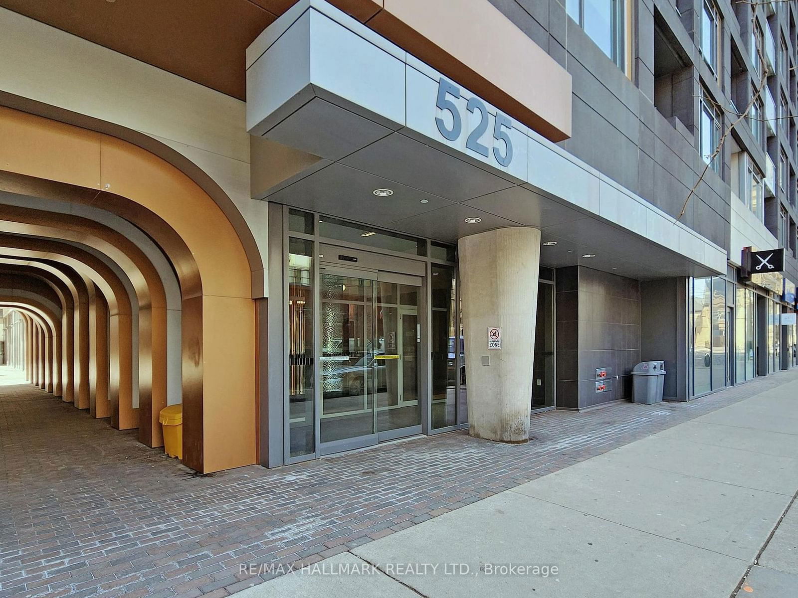 Condo for lease at 517-525 Adelaide Street, Toronto, Waterfront Communities C1, M5V 0N7 - MLS: C11978885