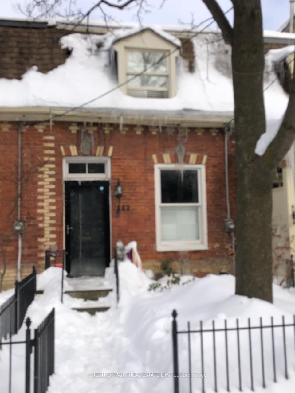 Townhouse for lease at 442 Wellesley Street, Toronto, Cabbagetown-South St. James Town, M4X 1H7 - MLS: C11979037