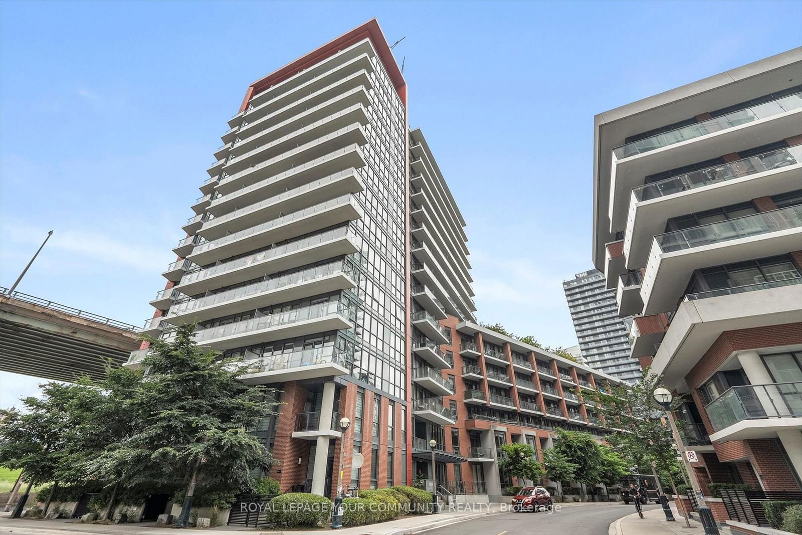 Condo for sale at 710-50 Bruyeres Mews, Toronto, Niagara, M5V 0H8 - MLS: C11979433