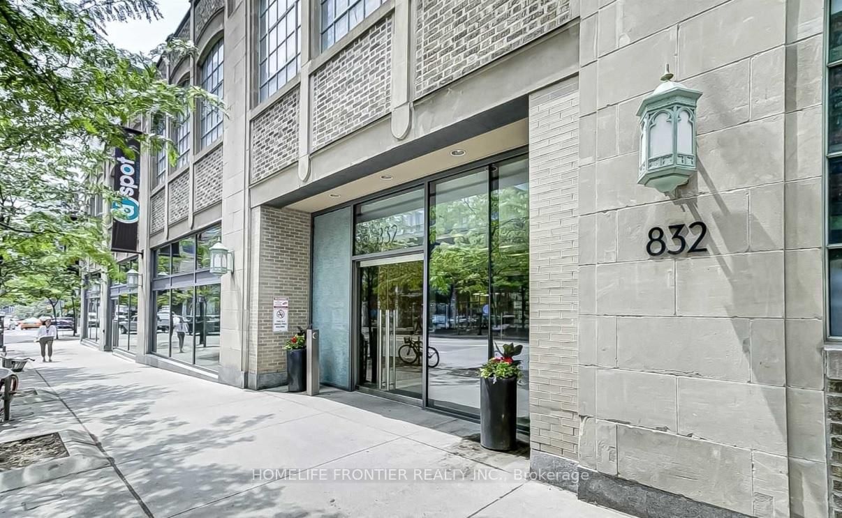 Condo for lease at 2410-832 Bay Street, Toronto, Bay Street Corridor, M5S 1Z6 - MLS: C11979596