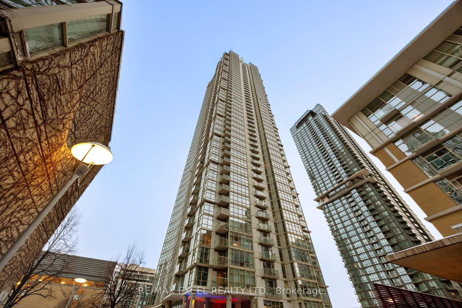 Condo for sale at 2603-35 Mariner Terrace, Toronto, Waterfront Communities C1, M5V 3V9 - MLS: C11979605