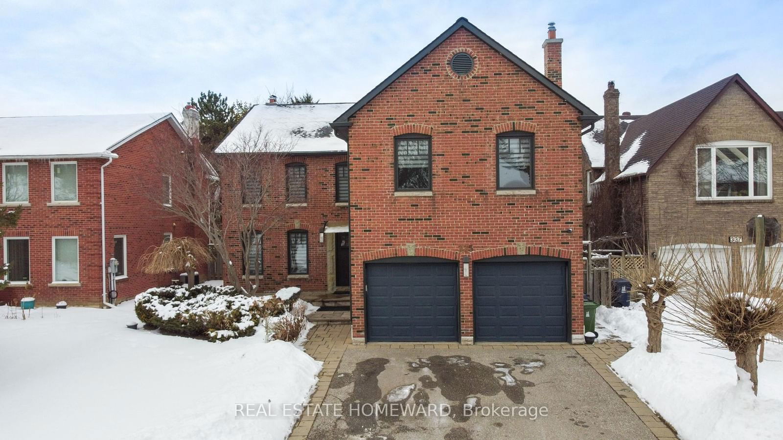 Detached House for sale at 335 Hidden Trail, Toronto, Westminster-Branson, M2R 3R8 - MLS: C11979606