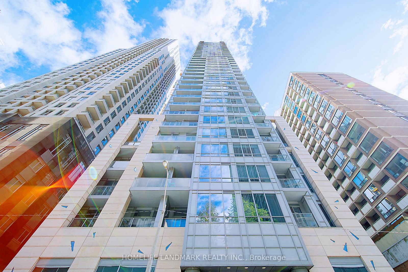 Condo for sale at 3301-21 Balmuto Street, Toronto, Bay Street Corridor, M4Y 1W4 - MLS: C11979774