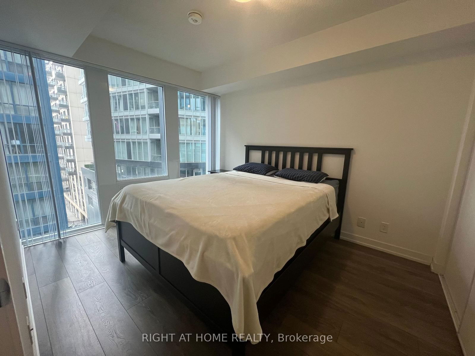 Condo for sale at 615-60 SHUTER Street, Toronto, Church-Yonge Corridor, M5B 1A8 - MLS: C11979779