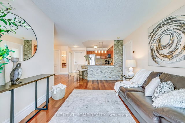 602 - 1030 Sheppard Avenue
