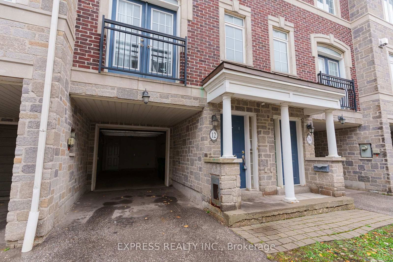 Townhouse for sale at 12 Routliffe Lane, Toronto, Newtonbrook West, M2N 0A5 - MLS: C11979861