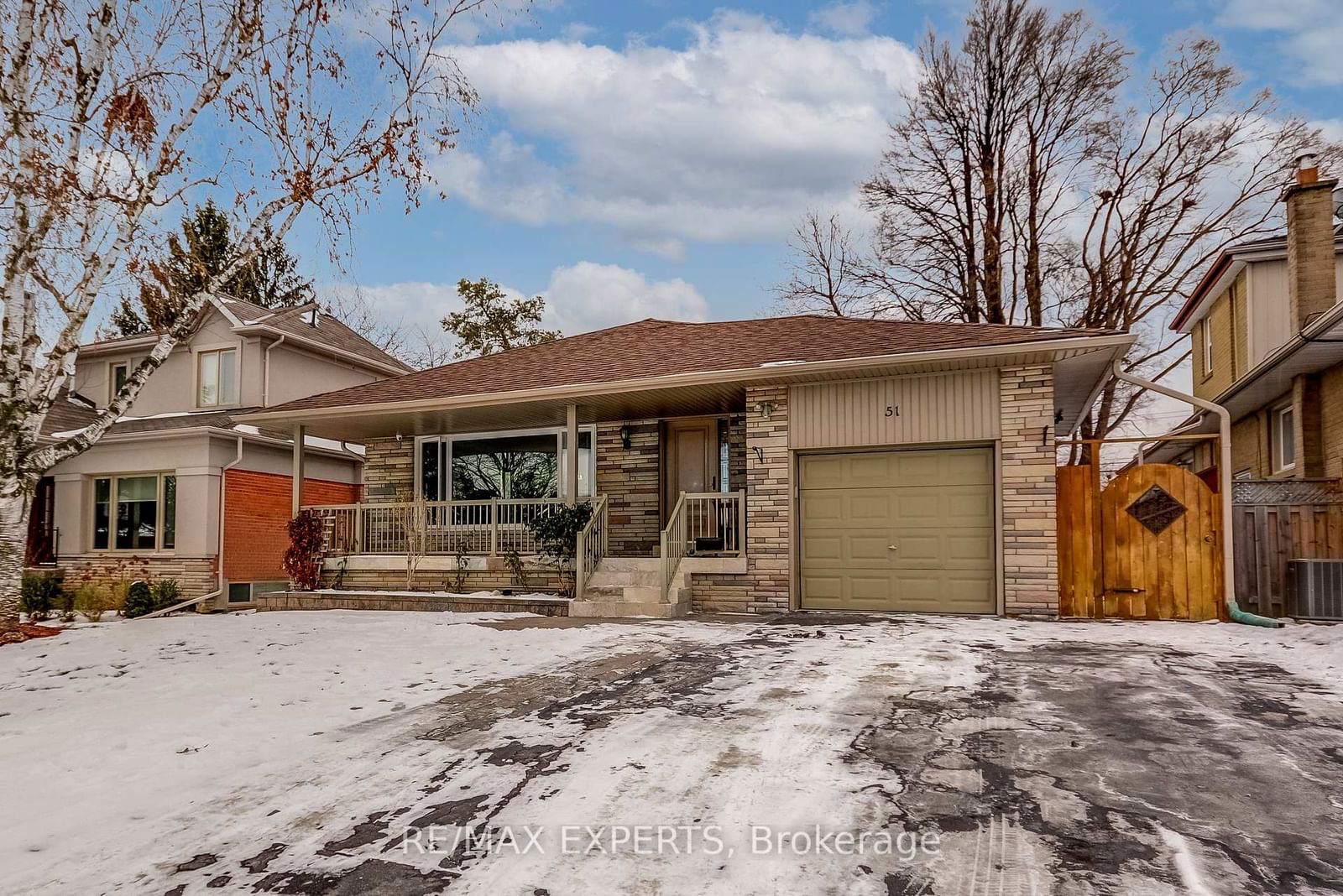 Detached House for lease at LOWER-51 Clifton Avenue, Toronto, Bathurst Manor, M3H 4K9 - MLS: C11979970