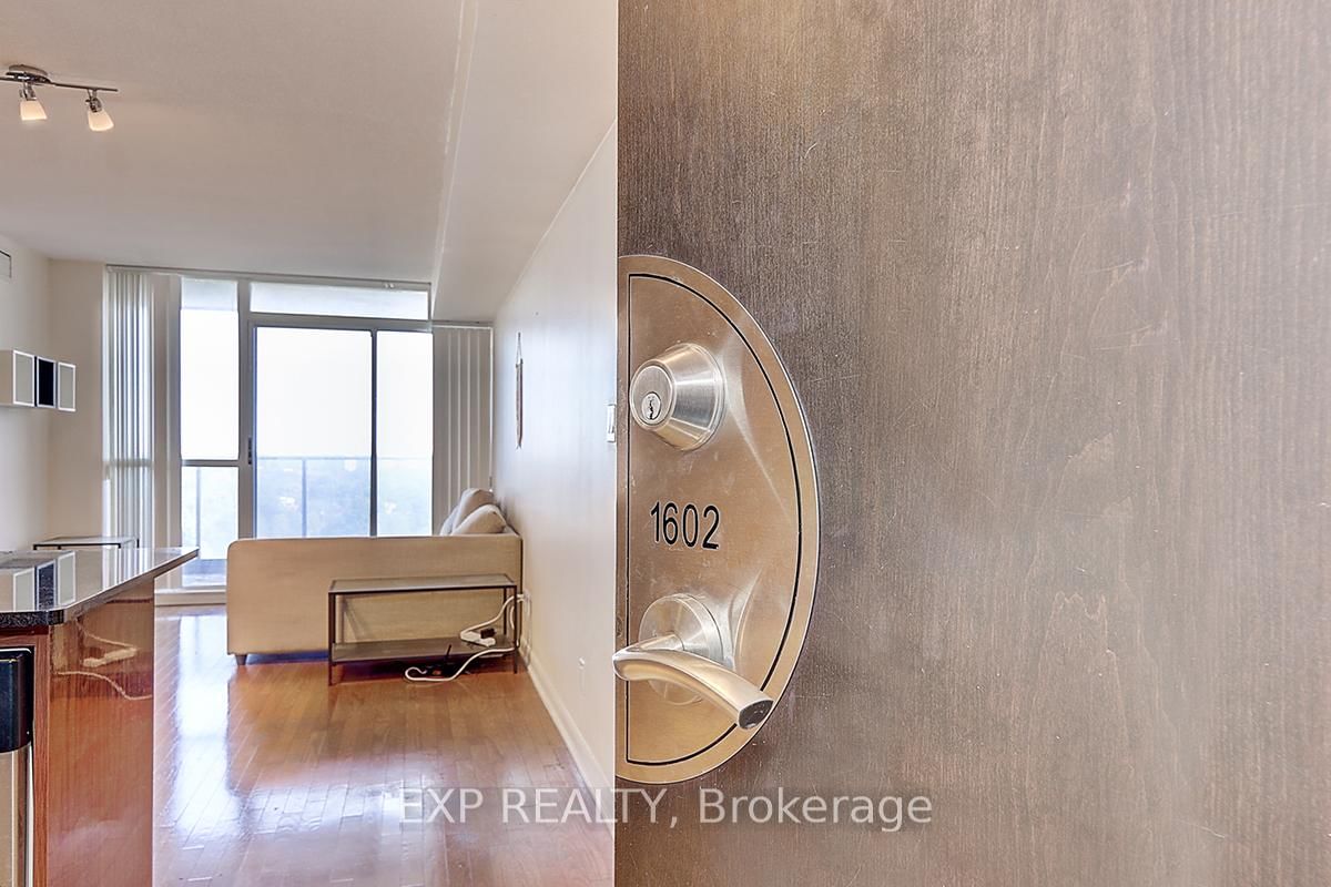 Condo sold at 1602-5793 Yonge Street, Toronto, Newtonbrook East, M2M 0A9 - MLS: C11980117