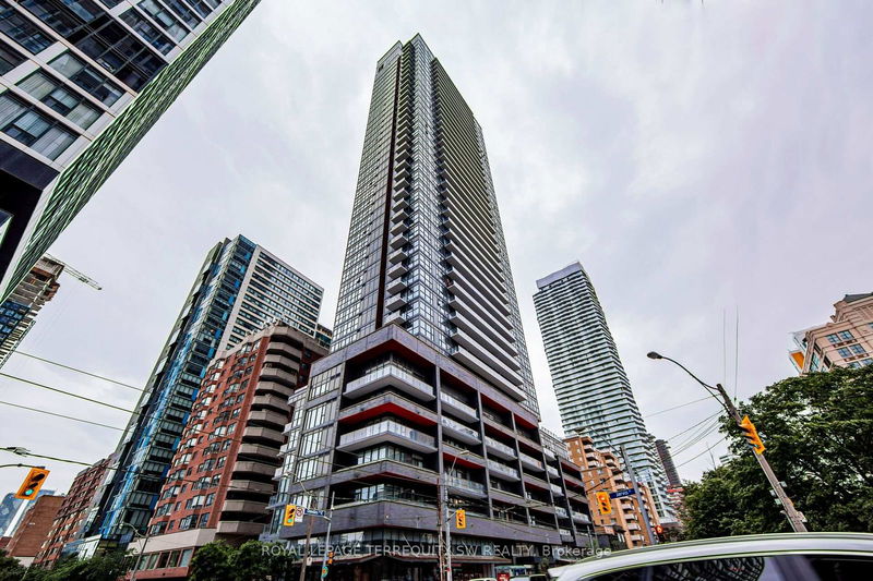 home for lease on 1601-159 Dundas Street E