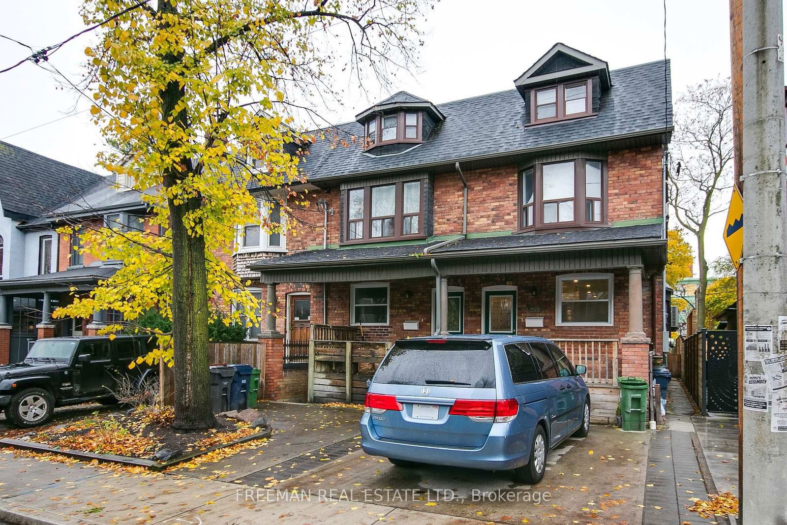 Building at 342 Howland Avenue, Toronto, Casa Loma