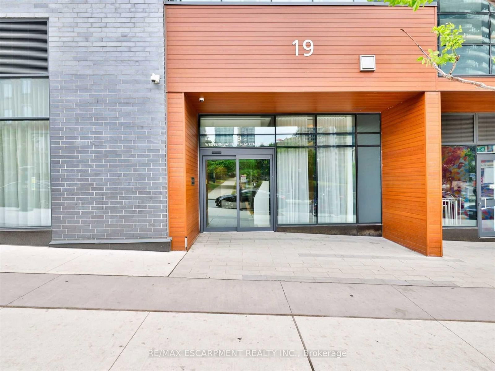 Condo for lease at 705-19 Western Battery Road, Toronto, Niagara, M6K 3S4 - MLS: C11980378