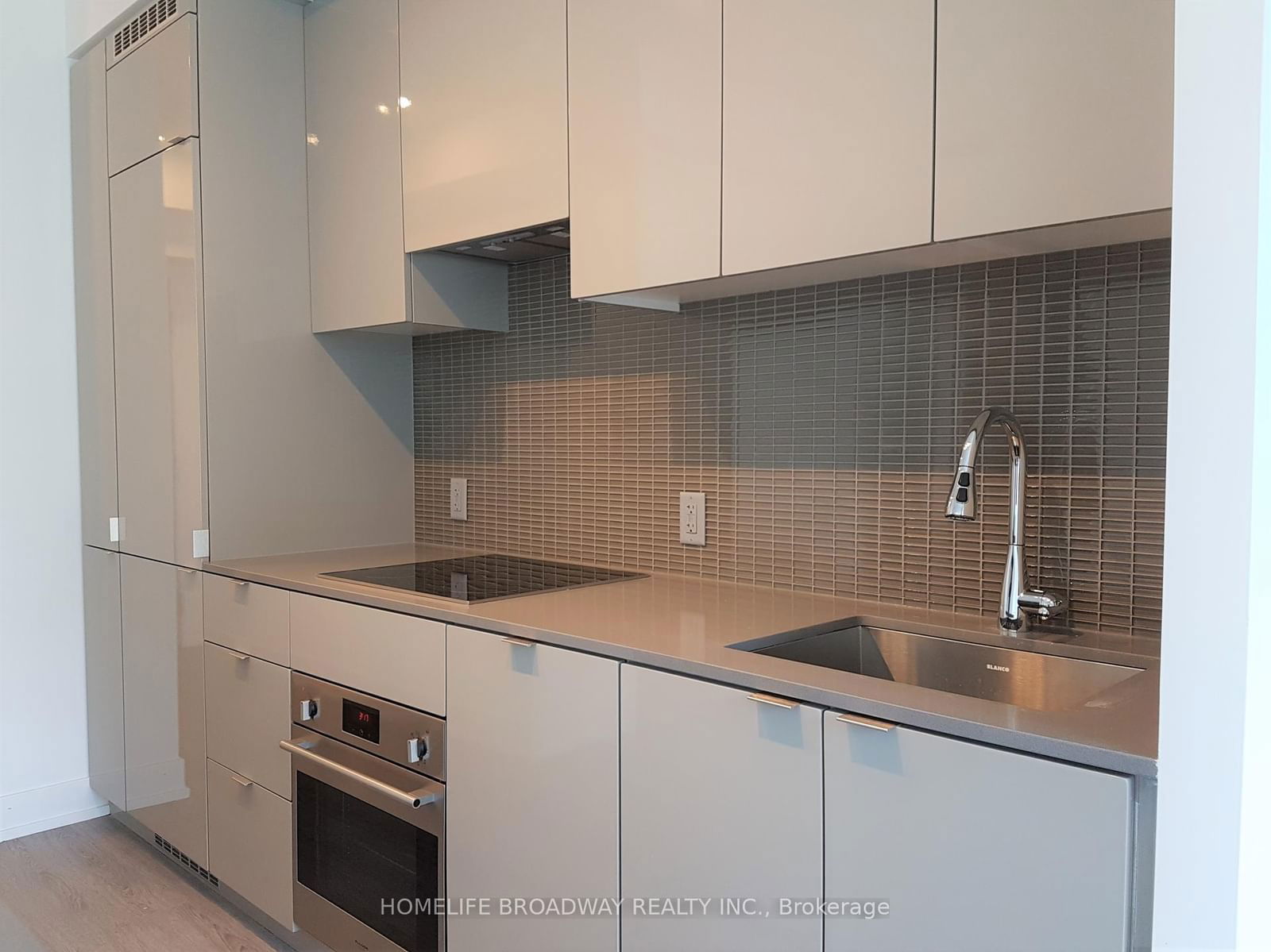 Condo for lease at 5613-7 Grenville Street, Toronto, Bay Street Corridor, M4Y 0E9 - MLS: C11980698