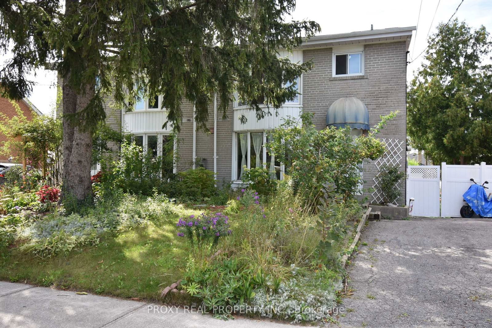 Semi-Detached House for sale at 7 Billington Crescent, Toronto, Parkwoods-Donalda, M3A 2G5 - MLS: C11981623