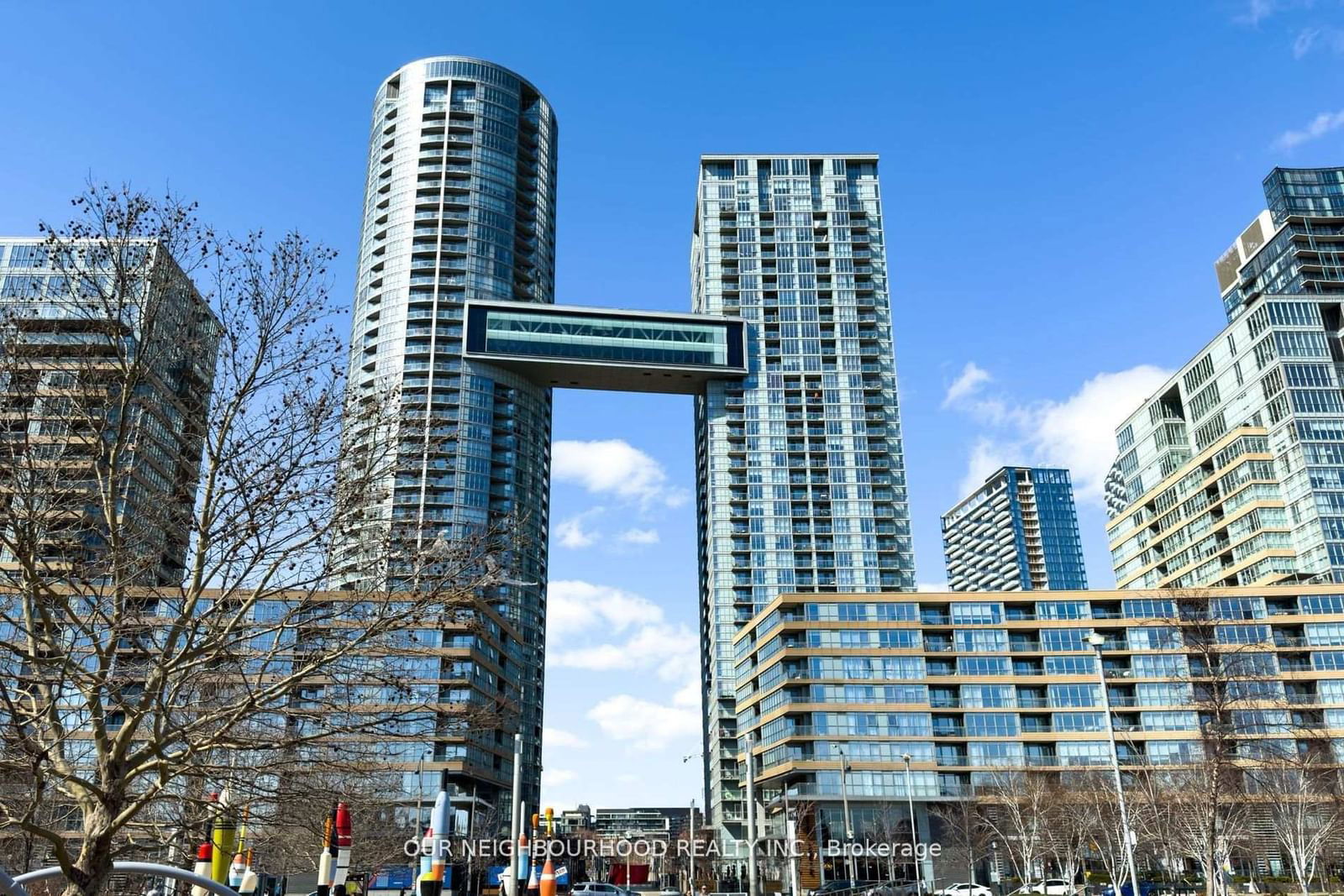 Condo for lease at 3901-15 Iceboat Terrace, Toronto, Waterfront Communities C1, M5V 4A5 - MLS: C11981655