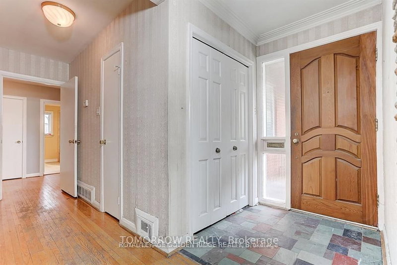 19 Morewood Cres, Toronto, M2K 1L8 | Image 2