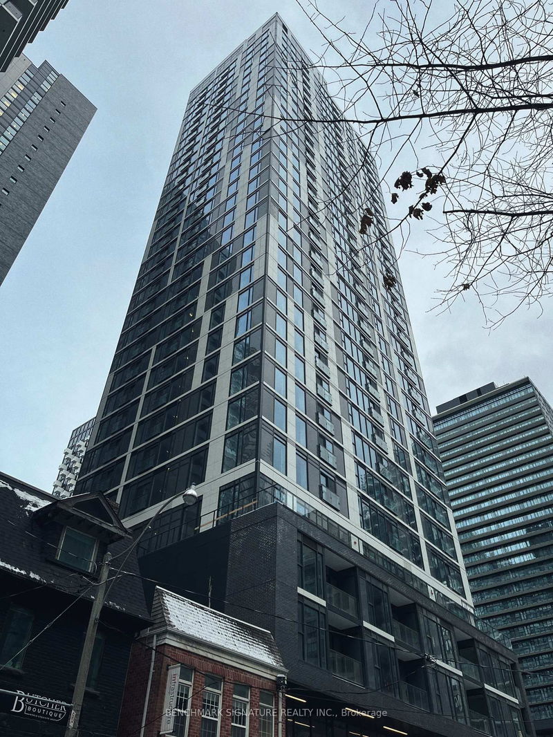 home for lease on 1709-65 Mutual Street