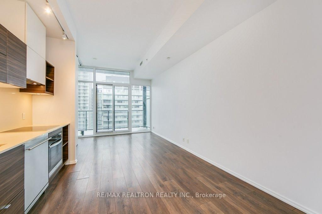 Condo for sale at 3610-125 Peter Street, Toronto, Waterfront Communities C1, M5V 0M2 - MLS: C11981809