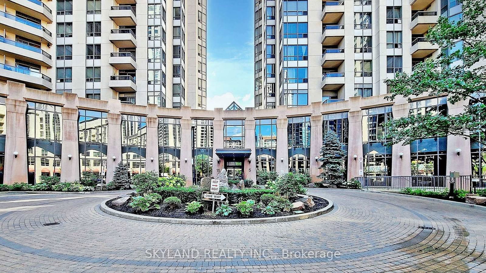 Condo for sale at 1926-15 Northtown Way, Toronto, Willowdale East, M2N 7A2 - MLS: C11981920