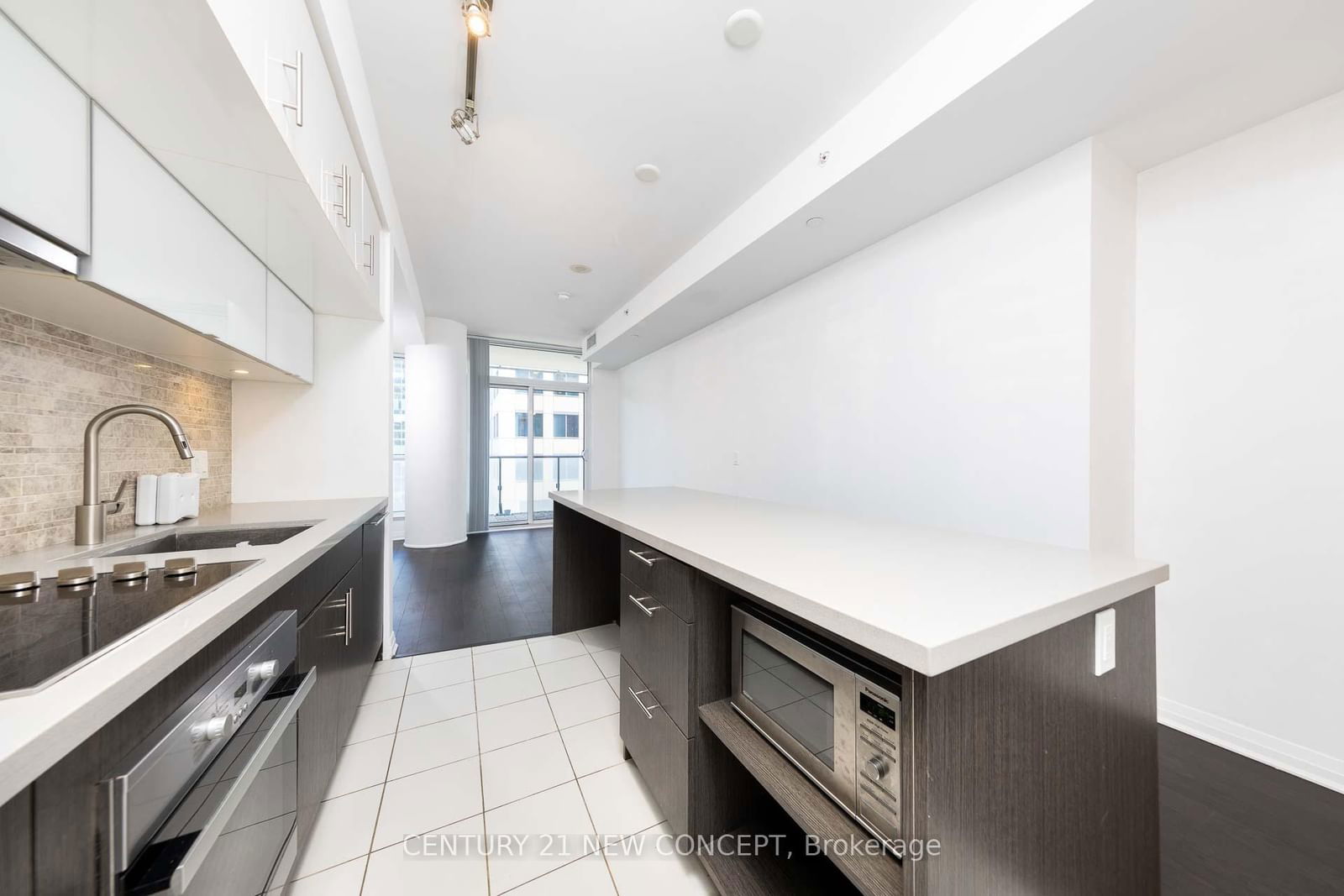 Condo for sale at 803-8 Mercer Street, Toronto, Waterfront Communities C1, M5V 0C4 - MLS: C11982036