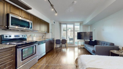 Unit 473 — 209 Fort York Boulevard — more photos