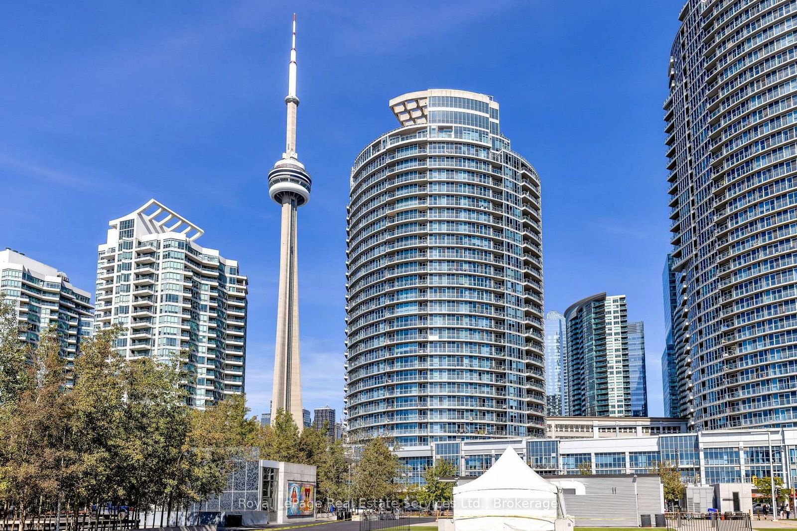 Condo leased at 209-218 Queens Quay, Toronto, Waterfront Communities C1, M5J 2Y6 - MLS: C11982811