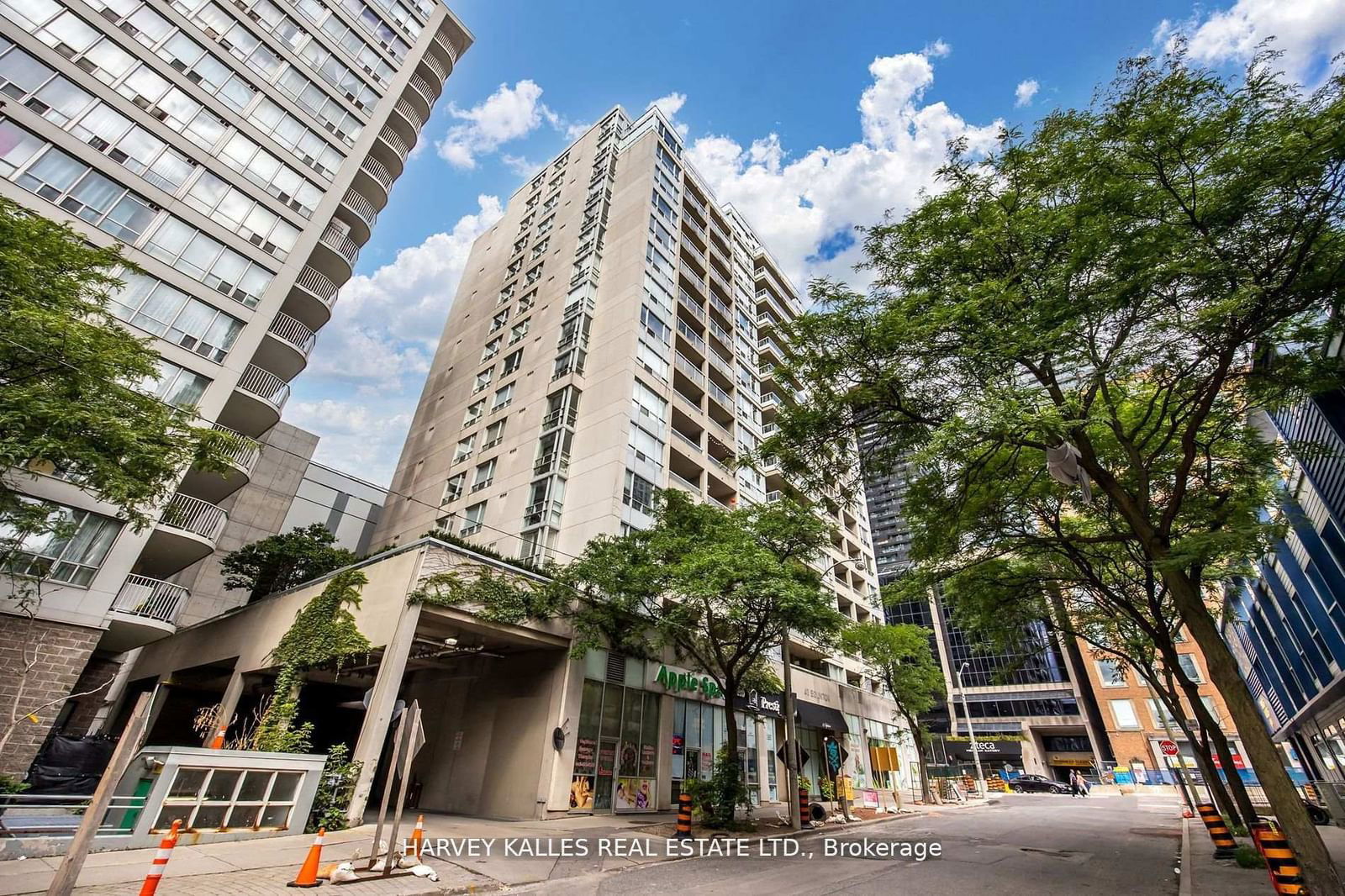 Condo for lease at 1201-43 Eglinton Avenue, Toronto, Mount Pleasant West, M4P 1A2 - MLS: C11982887