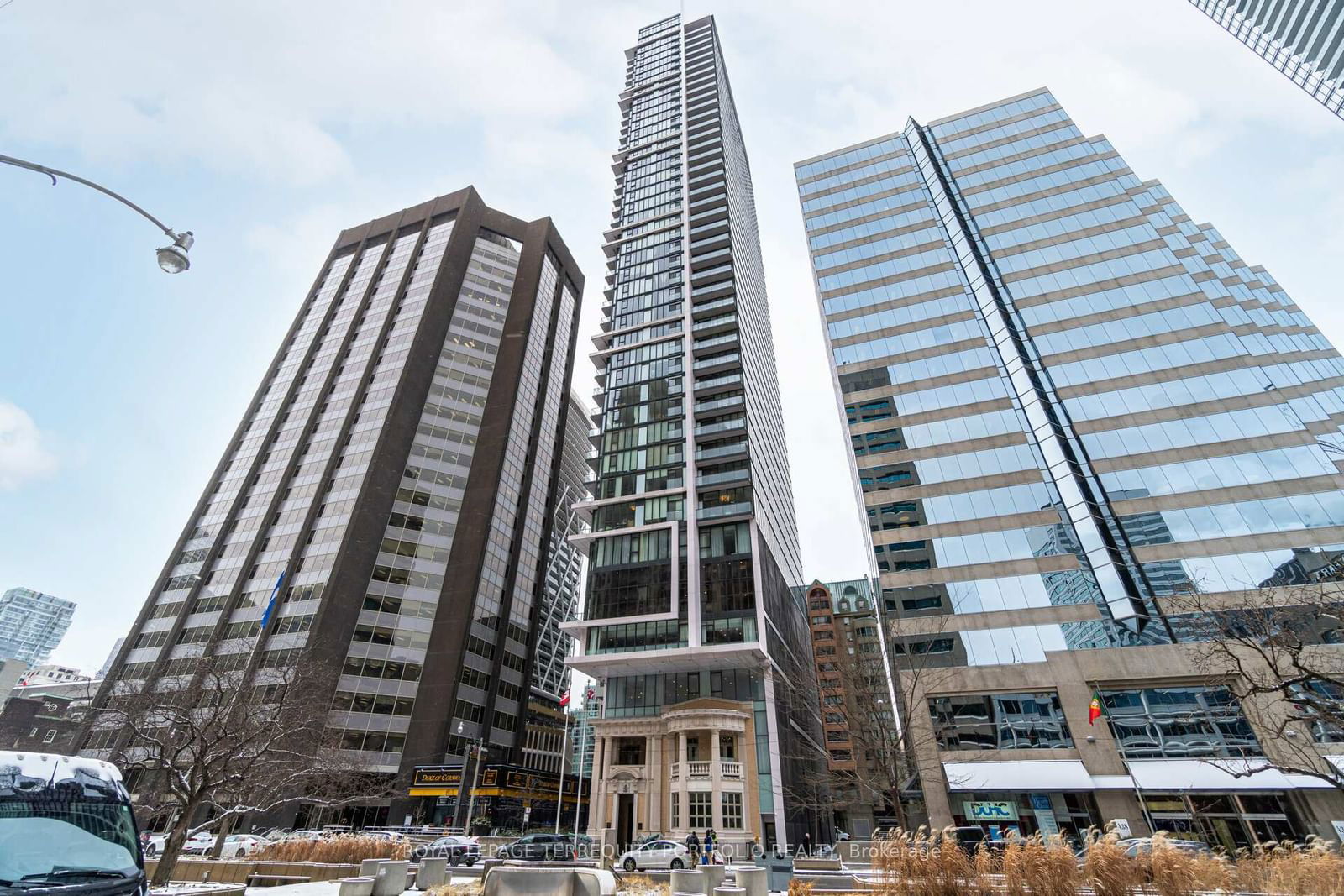 Condo for sale at 3709-426 University Avenue, Toronto, Kensington-Chinatown, M5G 1S9 - MLS: C11983072