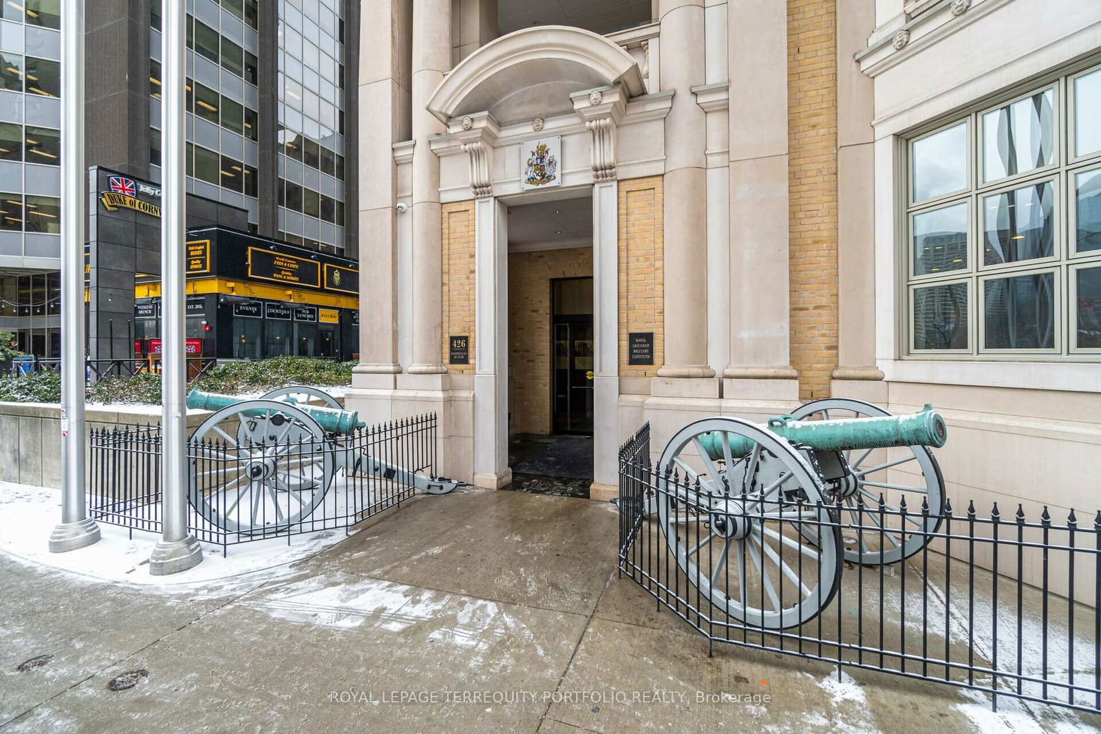 Condo for sale at 3709-426 University Avenue, Toronto, Kensington-Chinatown, M5G 1S9 - MLS: C11983072