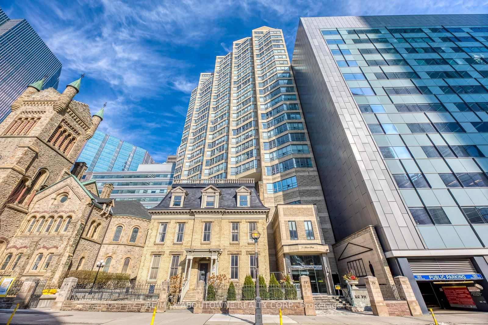 Condo for lease at 701-71 Simcoe Street, Toronto, University, M5J 2S9 - MLS: C11983733